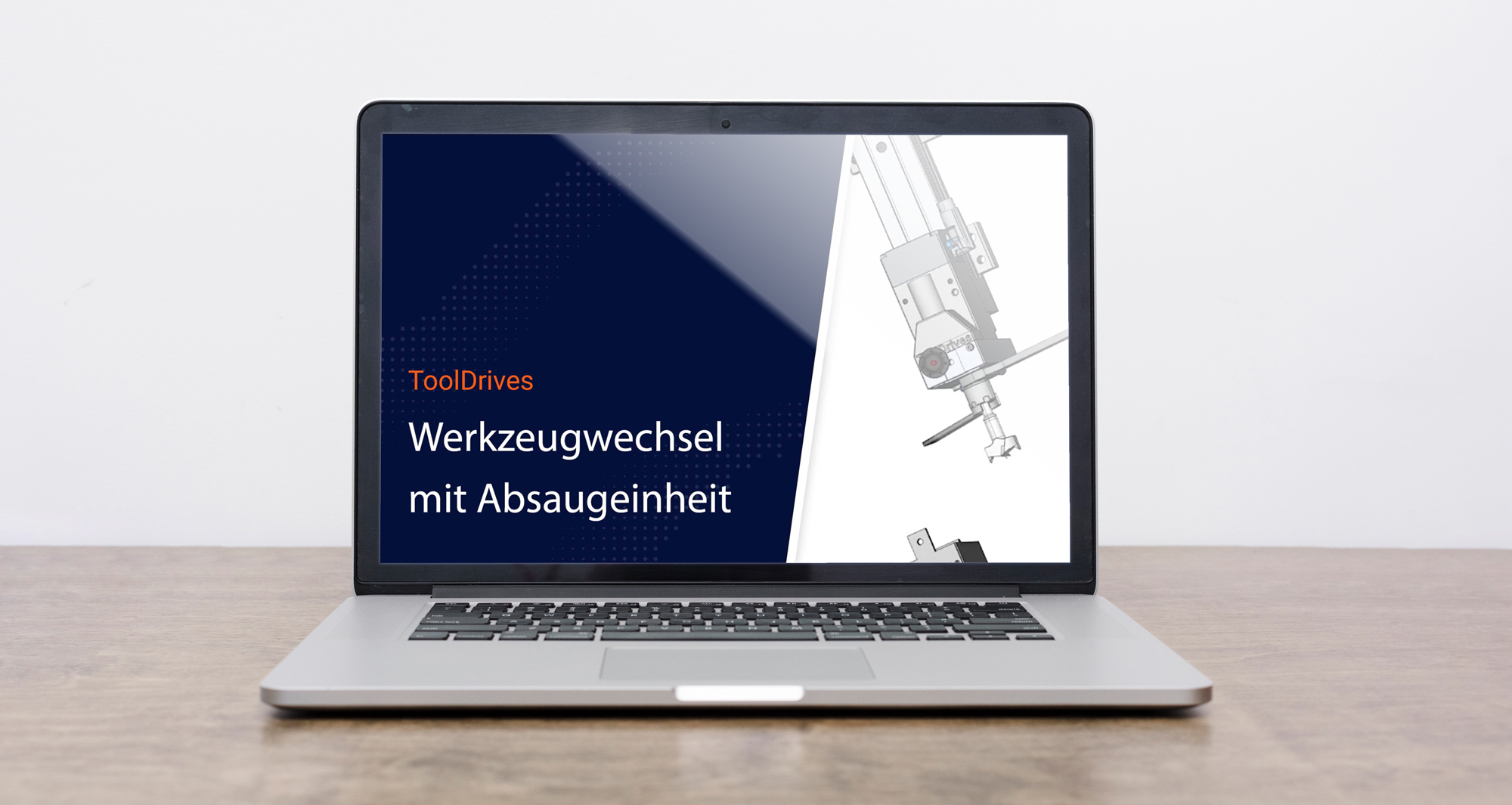 Laptop mit Videoaufzeichnung des Bearbeitungsmoduls von ToolDrives